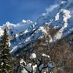 Gaestehaus Edlhuber Bed & Breakfast