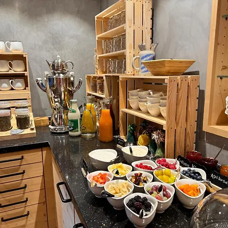 Gaestehaus Edlhuber Bed & Breakfast Mittenwald