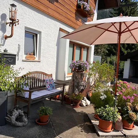 Alojamento de Acomodação e Pequeno-almoço Gaestehaus Edlhuber Mittenwald