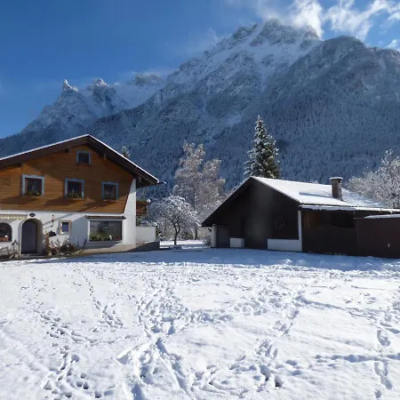 Bed & Breakfast Gaestehaus Edlhuber