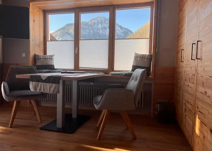 Bed & Breakfast Gaestehaus Edlhuber Mittenwald