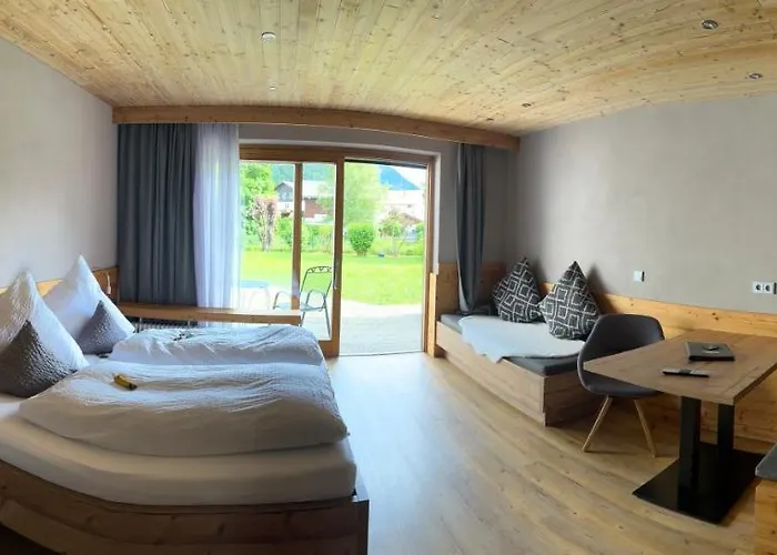 Bed & Breakfast Gaestehaus Edlhuber 3*