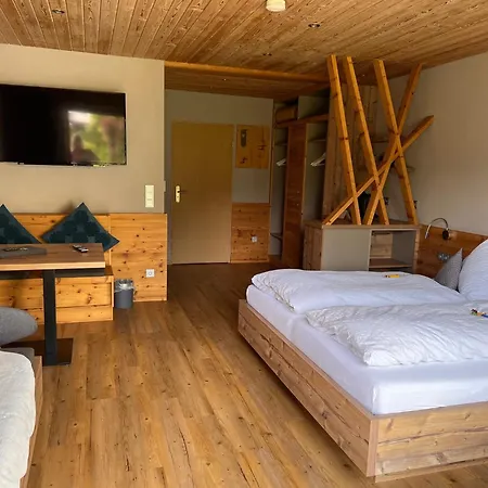 Gaestehaus Edlhuber 3*