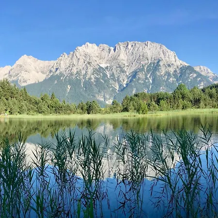 Gaestehaus Edlhuber לינה וארוחת בוקר 3*