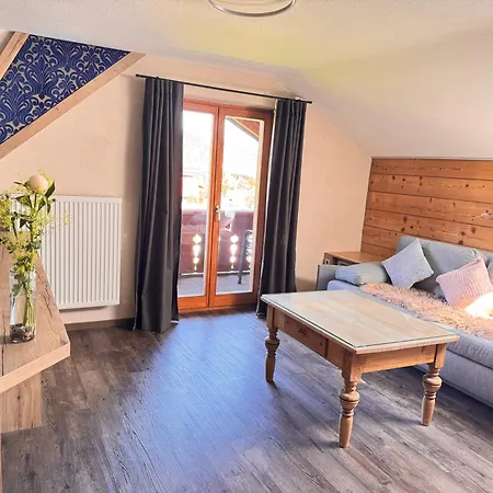 Gaestehaus Edlhuber Bed & Breakfast 3*