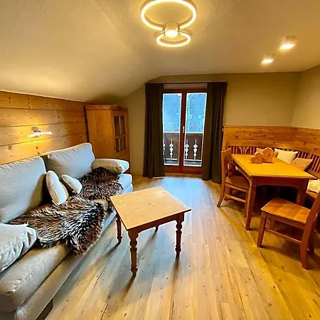 Alojamento de Acomodação e Pequeno-almoço Gaestehaus Edlhuber Mittenwald