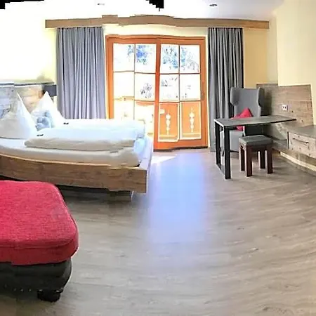 Alojamento de Acomodação e Pequeno-almoço Gaestehaus Edlhuber 4*
