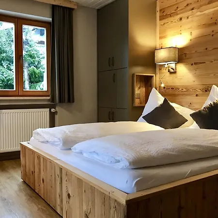 Gaestehaus Edlhuber 4* Mittenwald